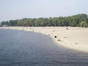 Міський пляж готовий до прийому відпочивальників